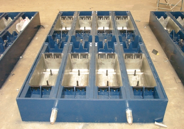 Double block sleeper mould